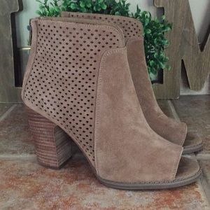 Lucky Brand Peep toe heels